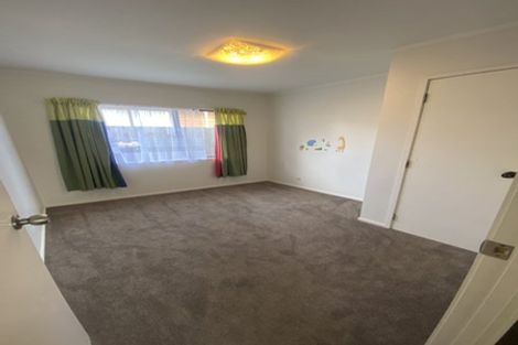 Photo of property in 21 Septimus Place, Henderson, Auckland, 0612