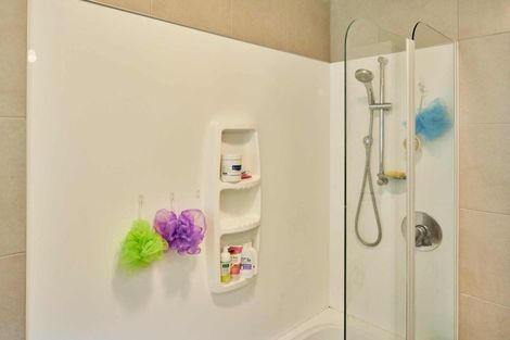 Photo of property in 19 Holmes Grove, Naenae, Lower Hutt, 5011