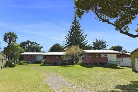 Photo of property in 156 One Tree Point Road, One Tree Point, 0118