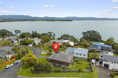 Photo of property in 2 Kowai Grove, Omokoroa, 3114