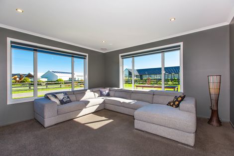 Photo of property in 33 Baxter Michael Crescent, Cambridge, 3434