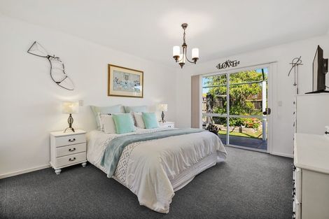 Photo of property in 70 Regency Crescent, Redwood, Christchurch, 8051