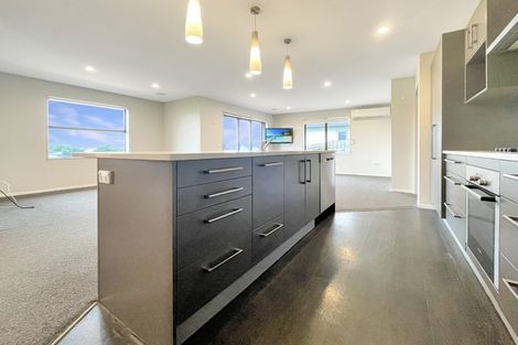 Photo of property in 40 Cresswell Place, Johnsonville, Wellington, 6037