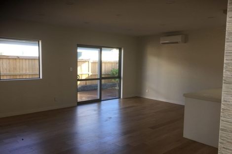 Photo of property in 39 Point View Drive, East Tamaki Heights, Auckland, 2016
