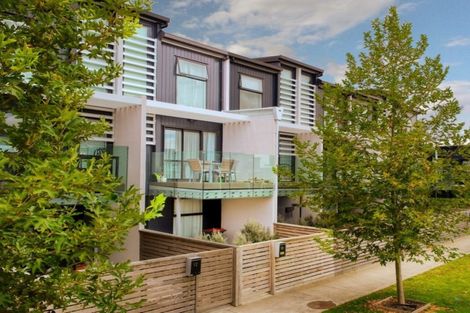 Photo of property in 10 Carder Court, Hobsonville, Auckland, 0618