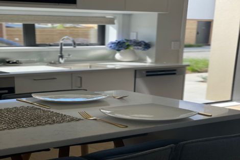 Photo of property in 2/18 Parson Lane, Papatoetoe, Auckland, 2025