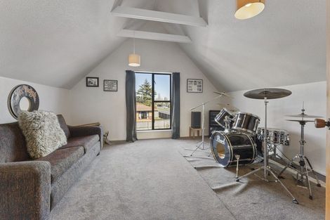 Photo of property in 2 Thompsons Road, Belfast, Christchurch, 8051