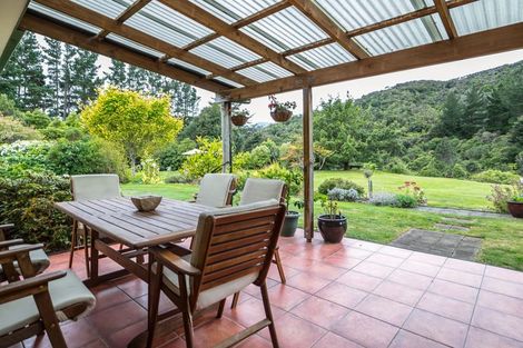 Photo of property in 1789 State Highway 2, Kaitoke, Upper Hutt, 5018