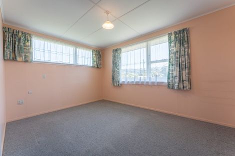 Photo of property in 2 Balmoral Street, Waimate, 7924