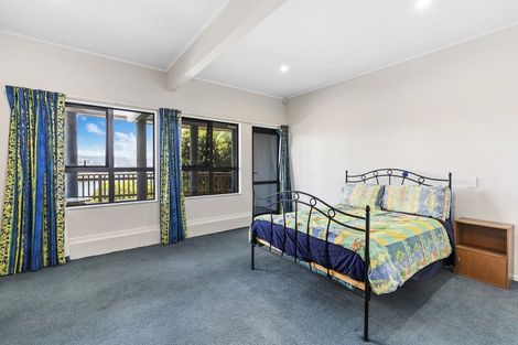 Photo of property in 35 Kaikoura Street, Maupuia, Wellington, 6022