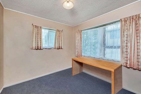 Photo of property in 39 Ranui Avenue, Ranui, Auckland, 0612