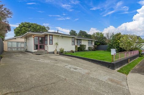 Photo of property in 19 Egmont Place, Westbrook, Palmerston North, 4412