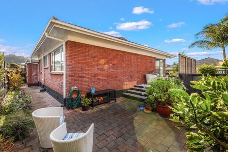 Photo of property in 2/6 Manuka Street, Orewa, 0931
