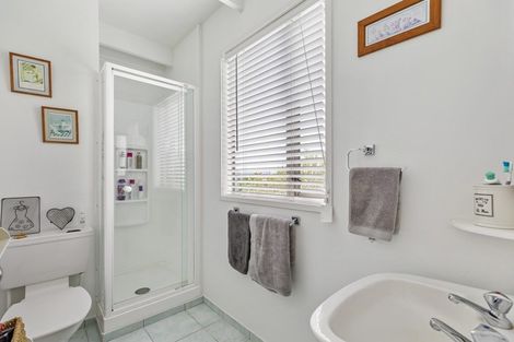 Photo of property in 6 Portland Street, Welcome Bay, Tauranga, 3112