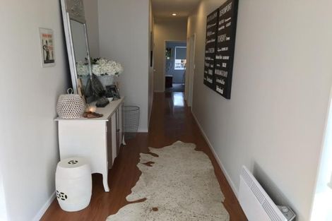 Photo of property in 19b Duncan Avenue, Te Atatu South, Auckland, 0610