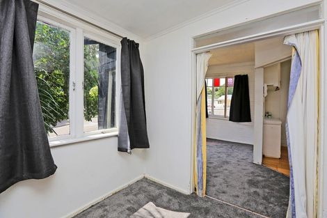 Photo of property in 80 Shakespeare Road, Bluff Hill, Napier, 4110
