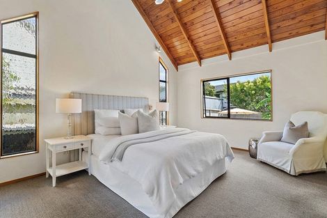 Photo of property in 26 Clearview Heights, Ranui, Auckland, 0612