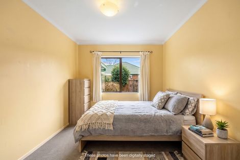 Photo of property in 4 Craiburn Street, Ranui, Auckland, 0612