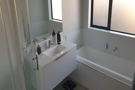 Photo of property in 52 Midlane Crescent, Appleby, Richmond, 7020