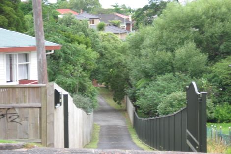Photo of property in 58 Bolton Street, Blockhouse Bay, Auckland, 0600