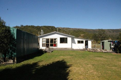 Photo of property in 3 Hawes Street, Waimangaroa, Westport, 7891