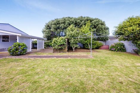 Photo of property in 25 Hunter Street, Hawera, 4610