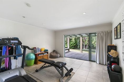 Photo of property in 38a Sunnynook Road, Sunnynook, Auckland, 0620
