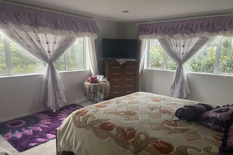 Photo of property in 12 Stubbs Place, Fairview Heights, Auckland, 0632