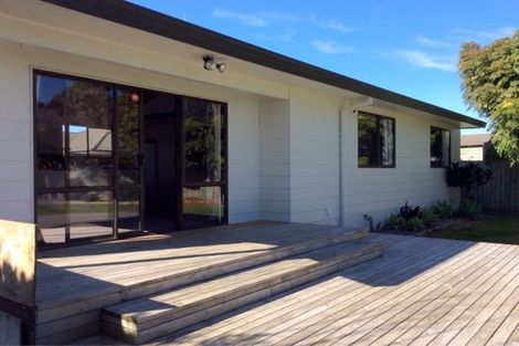 Photo of property in 9a Kimber Grove, Papamoa Beach, Papamoa, 3118