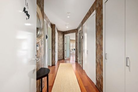 Photo of property in 1/7 The Promenade, Takapuna, Auckland, 0622