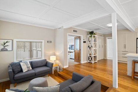 Photo of property in 2/531 Beach Road, Murrays Bay, Auckland, 0630