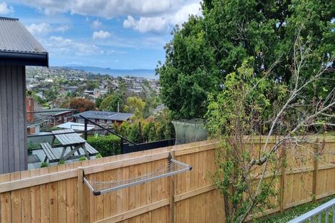 Photo of property in 124 Browns Bay Road, Rothesay Bay, Auckland, 0630