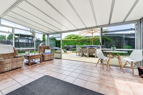 Photo of property in 6 Kohekohe Place, Pukete, Hamilton, 3200