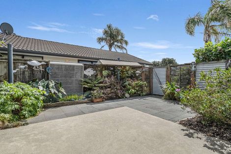 Photo of property in 60 Gibson Place, Papamoa Beach, Papamoa, 3118