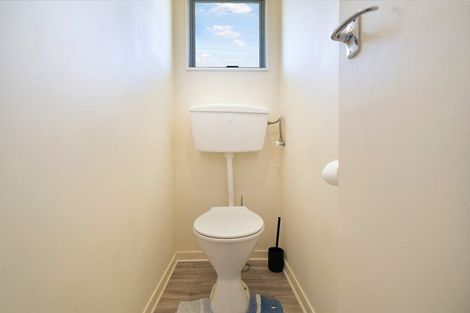 Photo of property in 12b Sturges Road, Henderson, Auckland, 0612