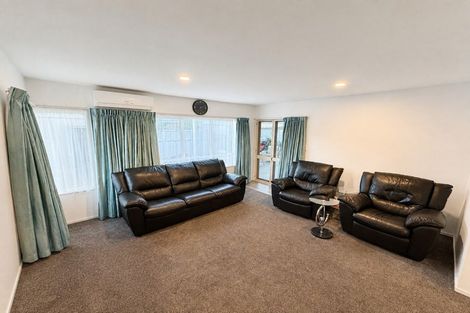 Photo of property in 11 The Grove, Red Beach, 0932