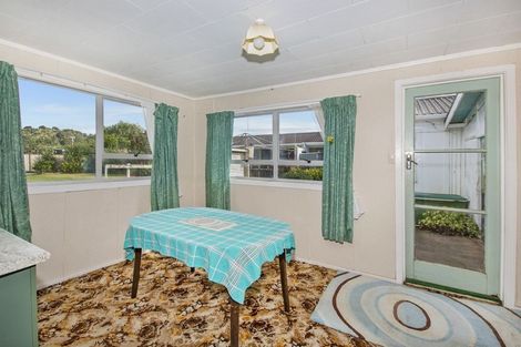 Photo of property in 16 Tauraroa Road, Maungakaramea, Whangarei, 0178