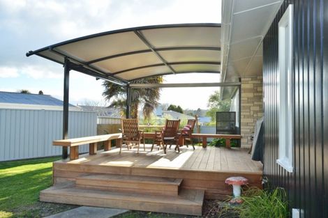 Photo of property in 2 Dillon Bell Road, Whataupoko, Gisborne, 4010