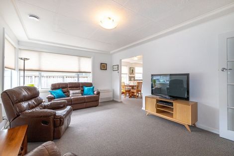 Photo of property in 141 Macandrew Road, South Dunedin, Dunedin, 9012