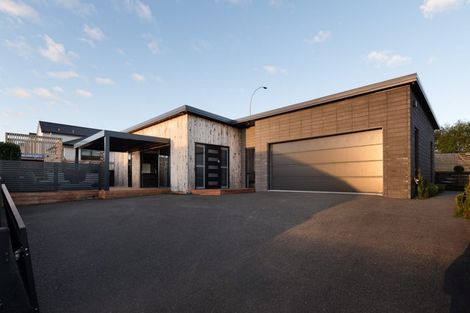 Photo of property in 4 Maanihi Drive, Rototuna North, Hamilton, 3210