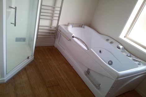 Photo of property in 11 Foresters Crescent, Parklands, Christchurch, 8083