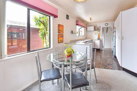 Photo of property in 12a Shepherds Road, Papakura, 2110