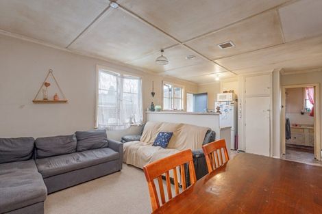 Photo of property in 5 Crewe Street, Pahiatua, 4910