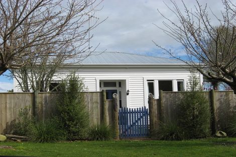 Photo of property in 6 Tame Porati Street, Manakau, Levin, 5573