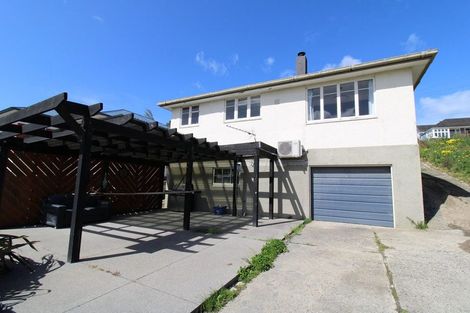 Photo of property in 30 Scotland Terrace, Green Island, Dunedin, 9018