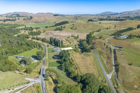 Photo of property in 2080 Elsthorpe Road, Elsthorpe, Havelock North, 4295
