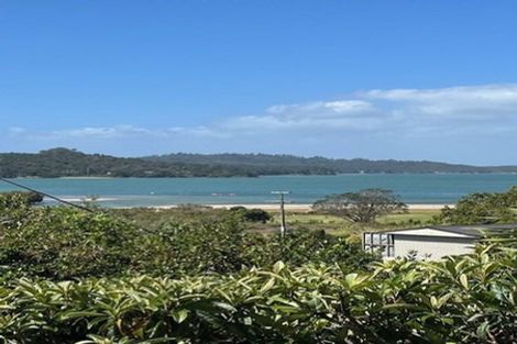 Photo of property in 5 Sandy Beach Road, Tinopai, 0593