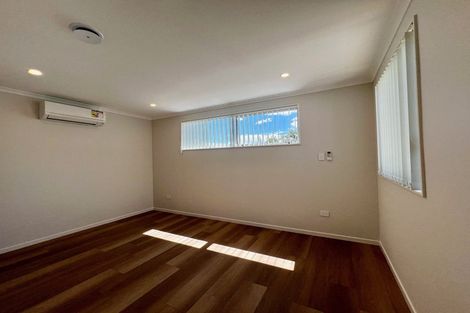 Photo of property in 109 Prince Regent Drive, Half Moon Bay, Auckland, 2012