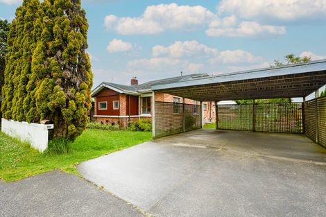 Photo of property in 73 Rimu Street, New Lynn, Auckland, 0600