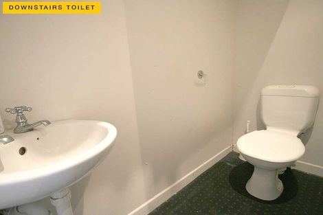 Photo of property in 18 Stafford Street, Mount Victoria, Wellington, 6011